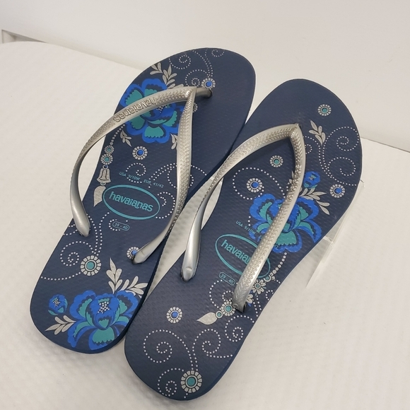 Havaianas Silver With Blue Floral Print Flip Flops Size 39/40=9/10, Casual Comfy - Picture 1 of 8